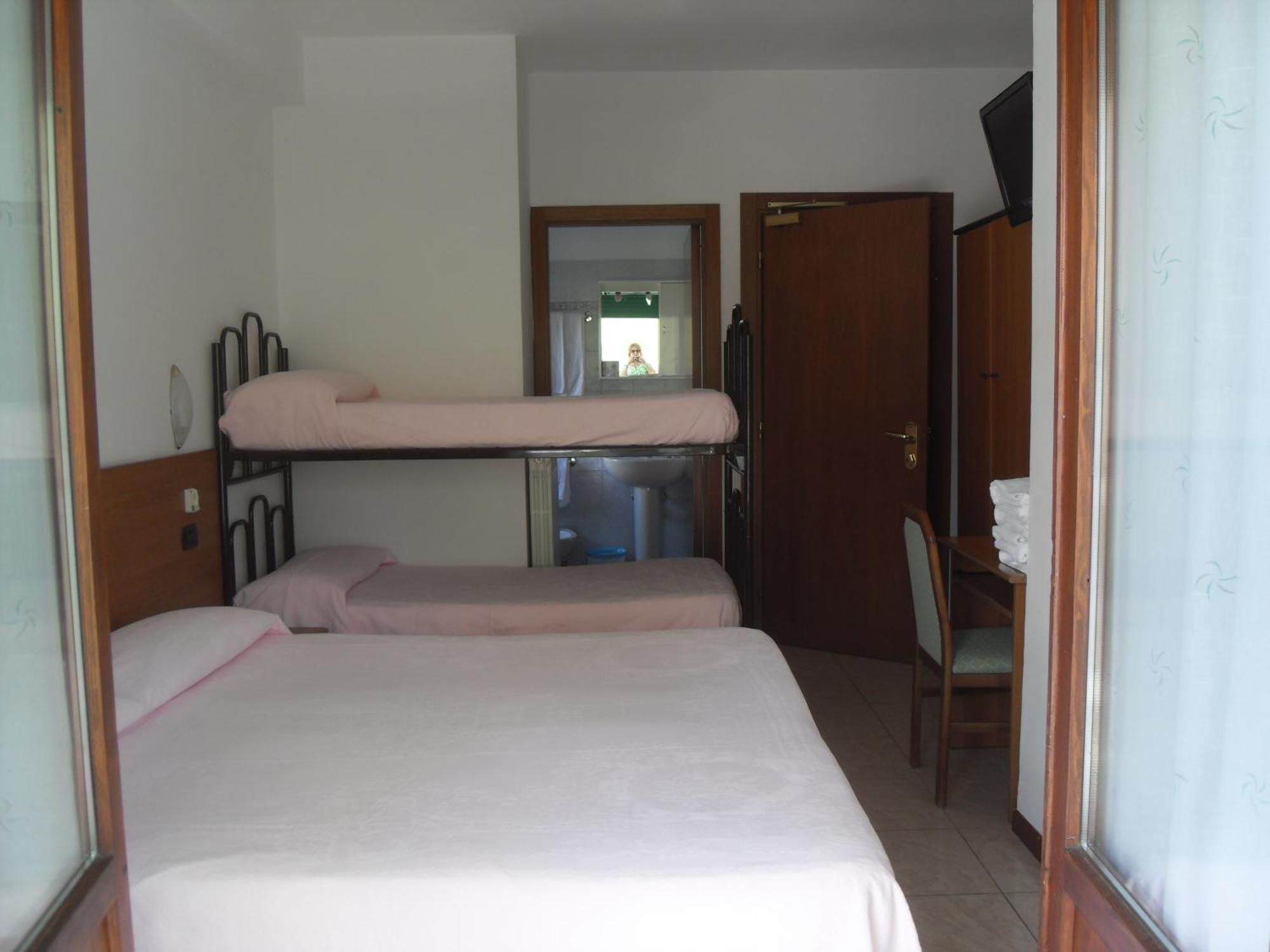 Hotel Ferrara سان بنيديتّو ديل ترونتو الغرفة الصورة